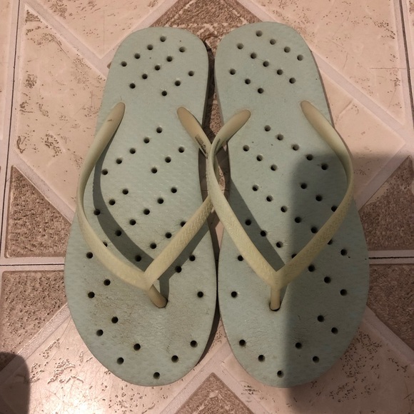 Flip flops - Picture 8 of 9